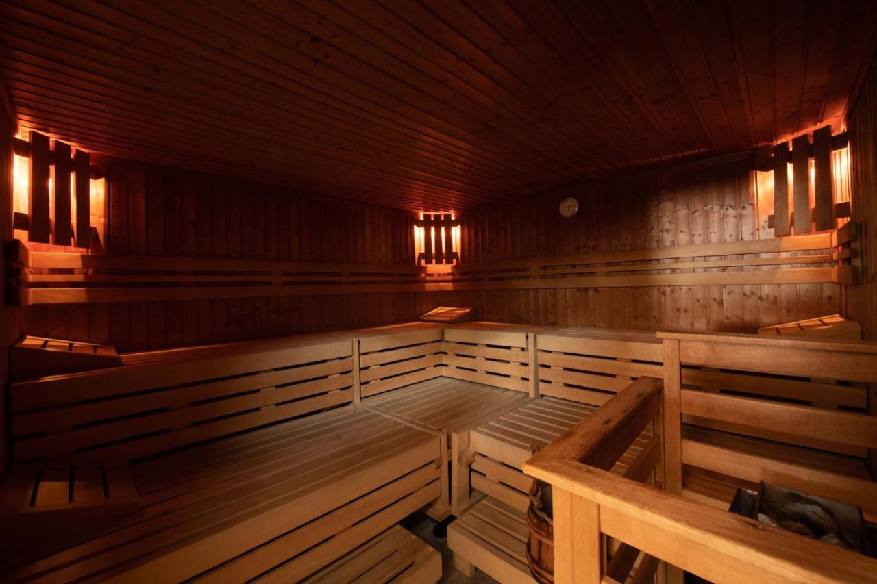 Hotel Grischuna ビビオ エクステリア 写真