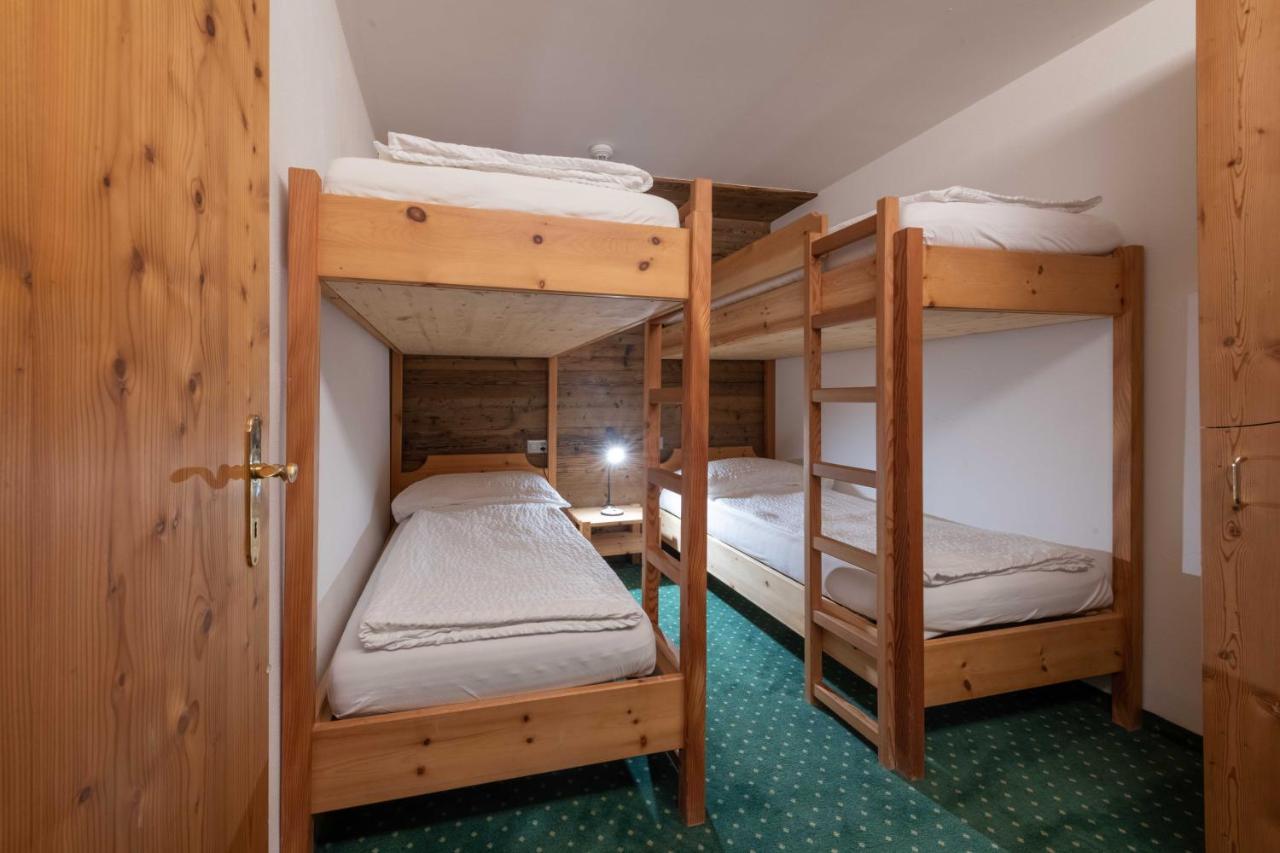 Hotel Grischuna ビビオ エクステリア 写真