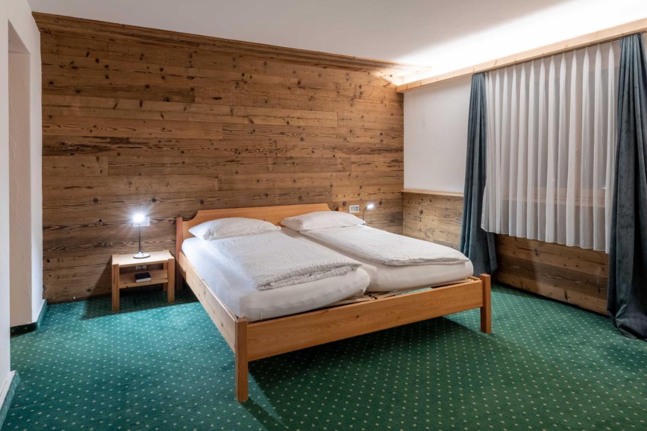 Hotel Grischuna ビビオ エクステリア 写真