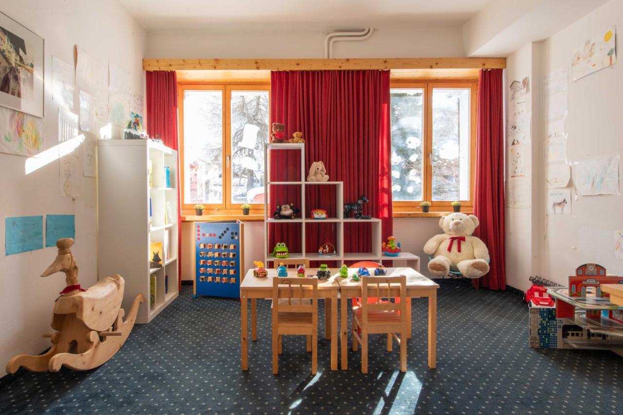 Hotel Grischuna ビビオ エクステリア 写真