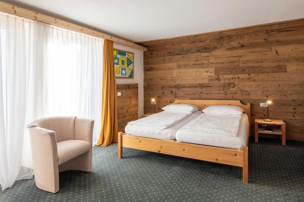 Hotel Grischuna ビビオ エクステリア 写真